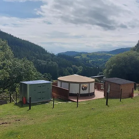Yurt Uchaf Off-Grid Glamping Hotel Machynlleth Exterior photo